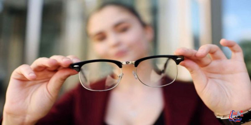 علاج انحراف القرنية باستخدام العدسات وجراحات الليزر