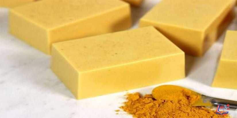 صابونة الكركم .. كيف يمكن صنعها في المنزل؟ وما فوائد الكركم للبشرة؟