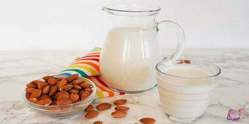 فوائد حليب اللوز وطريقة عمله في المنزل وأضراره