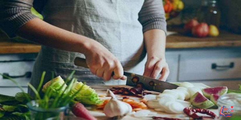 ما هي الأطعمة التي تهيج لديك الم القولون العصبي ؟