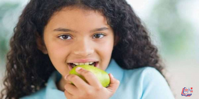 انفوجرافيك  قضمة واحدة من الكمثرى تمنحك الصحة