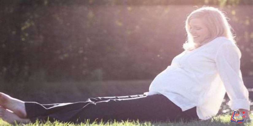 هل يكون هناك إفرازات في بداية الحمل