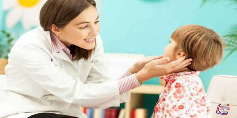 أسباب ظهور بقع بيضاء في الوجه عند الاطفال