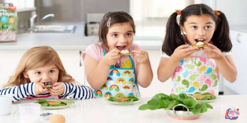 الغذاء الصحي للاطفال وجدول بأهم الفيتامينات لصحتهم