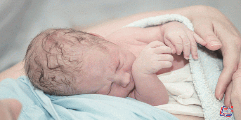 قشور فروة الرأس عند حديثي الولادة