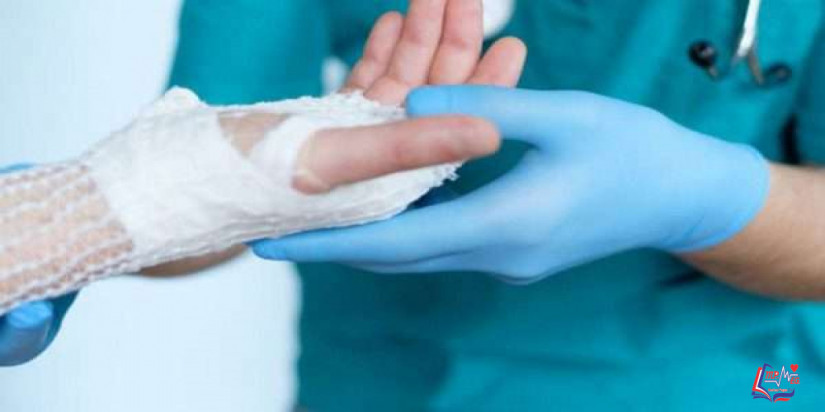 كسر المعصم أو كسر اليد Broken wrist/hand